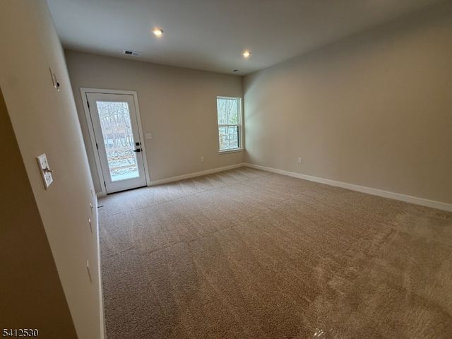 4 Lafayette Ln, Montville Twp., NJ 07082