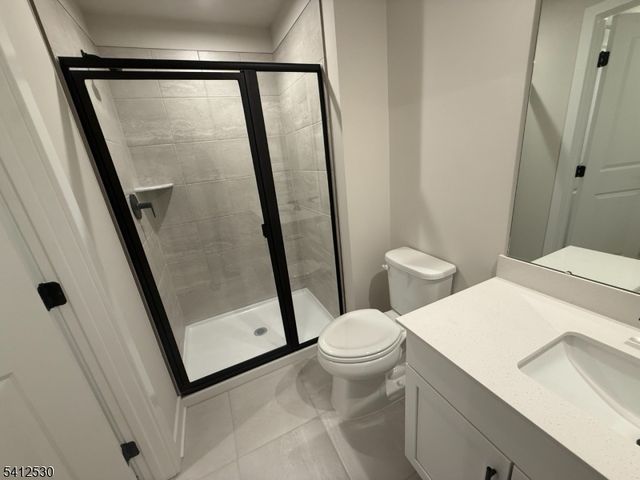 4 Lafayette Ln, Montville Twp., NJ 07082