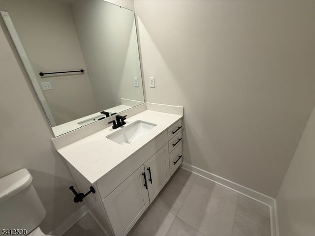 4 Lafayette Ln, Montville Twp., NJ 07082