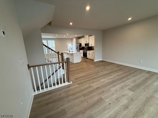 4 Lafayette Ln, Montville Twp., NJ 07082