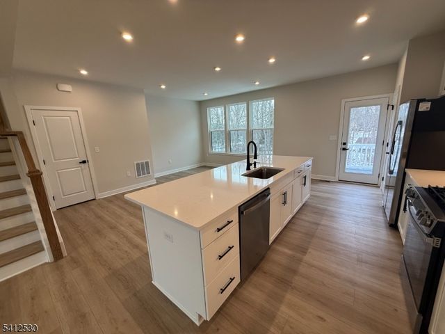 4 Lafayette Ln, Montville Twp., NJ 07082