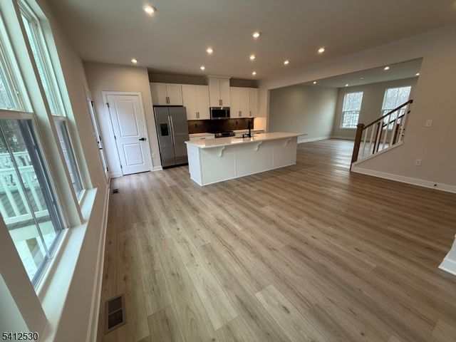 4 Lafayette Ln, Montville Twp., NJ 07082