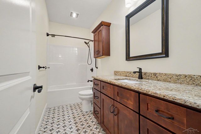 5409 Greenridge Drive, Midland, MI 48640