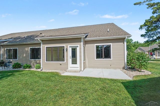 5409 Greenridge Drive, Midland, MI 48640