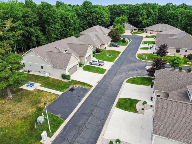 5409 Greenridge Drive, Midland, MI 48640