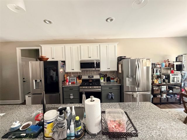 10 Mooney Drive, Taylorsville, NC 28681