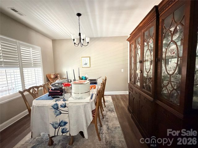 10 Mooney Drive, Taylorsville, NC 28681