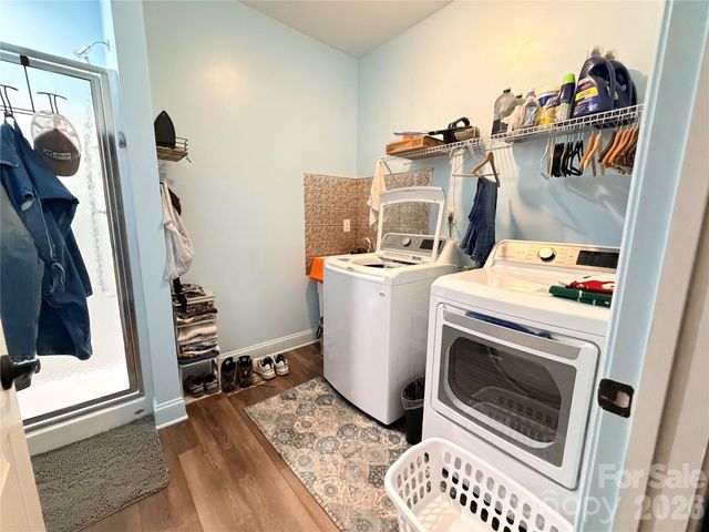 10 Mooney Drive, Taylorsville, NC 28681