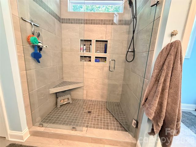 10 Mooney Drive, Taylorsville, NC 28681