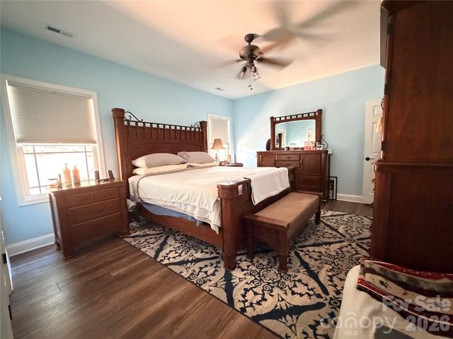 10 Mooney Drive, Taylorsville, NC 28681