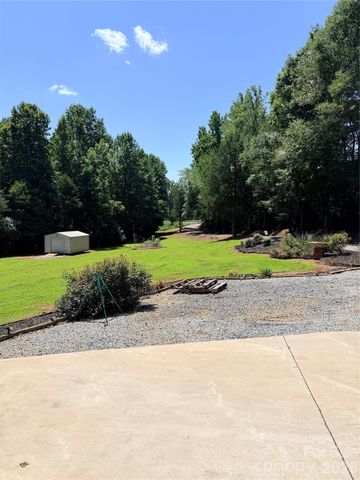 10 Mooney Drive, Taylorsville, NC 28681