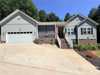 10 Mooney Drive, Taylorsville, NC 28681