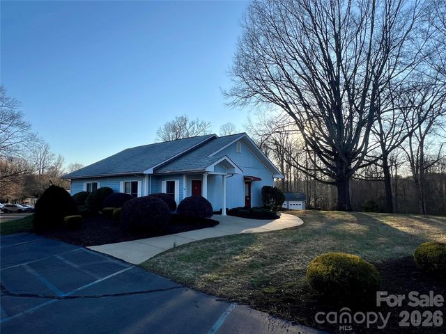 250 Eastwood Village Drive, Bostic, NC 28018