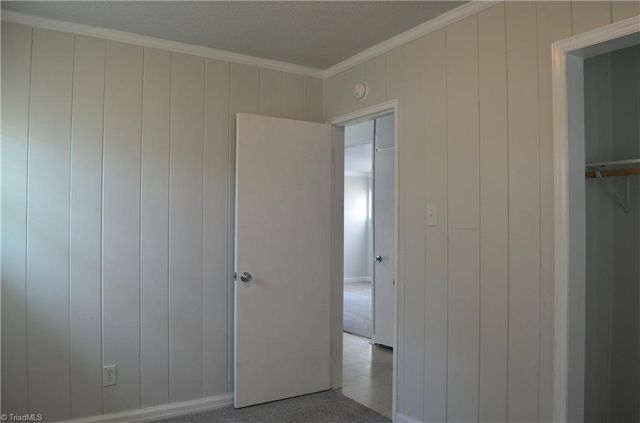 1301 Summit Avenue, Greensboro, NC 27405