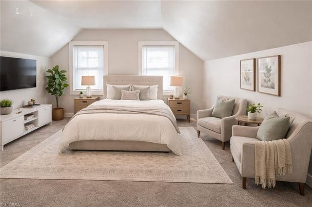 1301 Summit Avenue, Greensboro, NC 27405