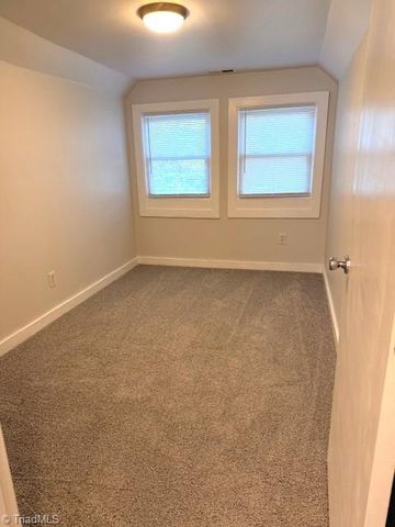 1301 Summit Avenue, Greensboro, NC 27405