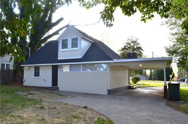 1301 Summit Avenue, Greensboro, NC 27405