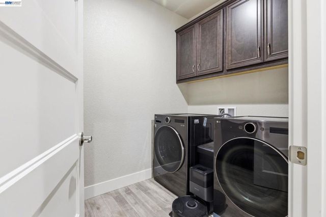 2394 Bharvani Ave, Manteca, CA 95337