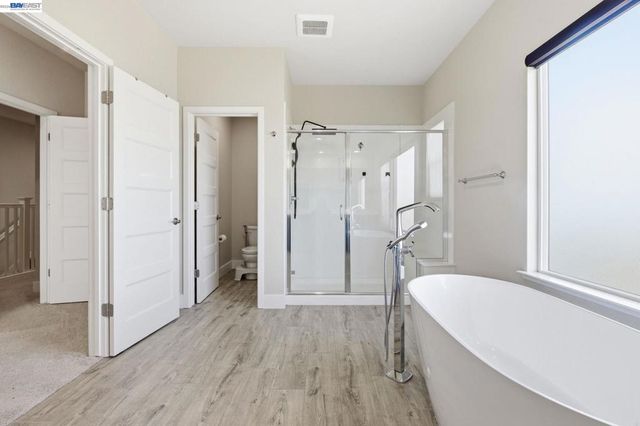 2394 Bharvani Ave, Manteca, CA 95337