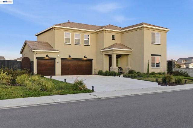 2394 Bharvani Ave, Manteca, CA 95337