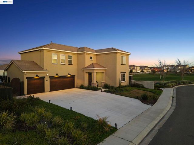 2394 Bharvani Ave, Manteca, CA 95337