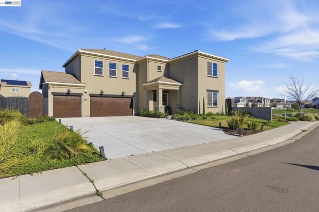 2394 Bharvani Ave, Manteca, CA 95337