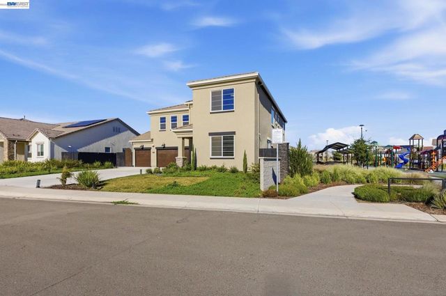 2394 Bharvani Ave, Manteca, CA 95337