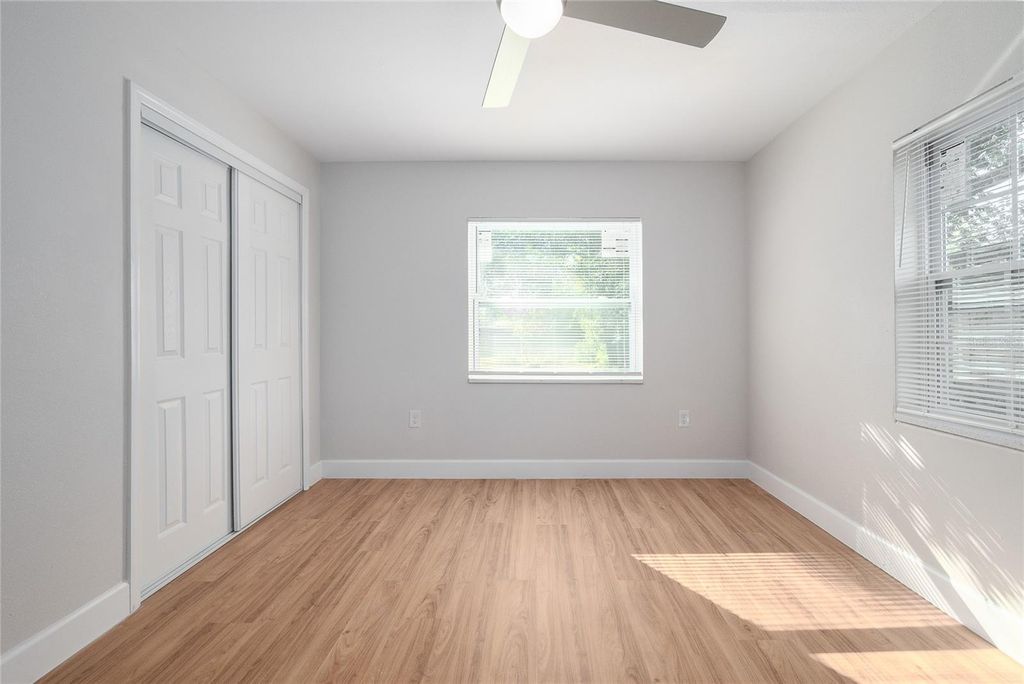 Image 11 of property listing at 944 NEUSE AVENUE, Orlando, FL 32804