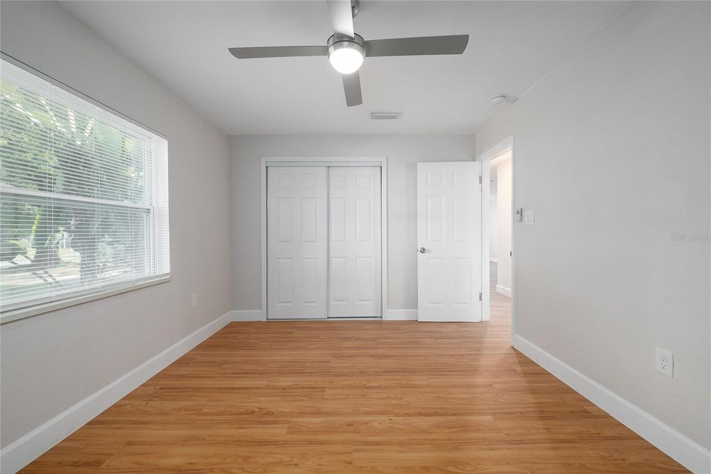 Image 16 of property listing at 944 NEUSE AVENUE, Orlando, FL 32804