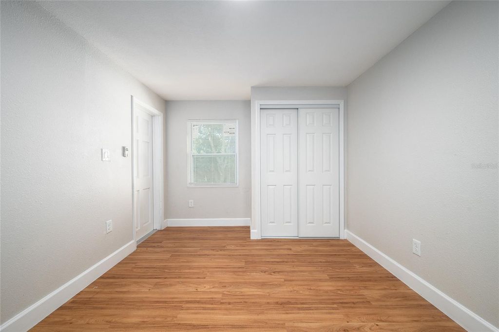 Image 19 of property listing at 944 NEUSE AVENUE, Orlando, FL 32804