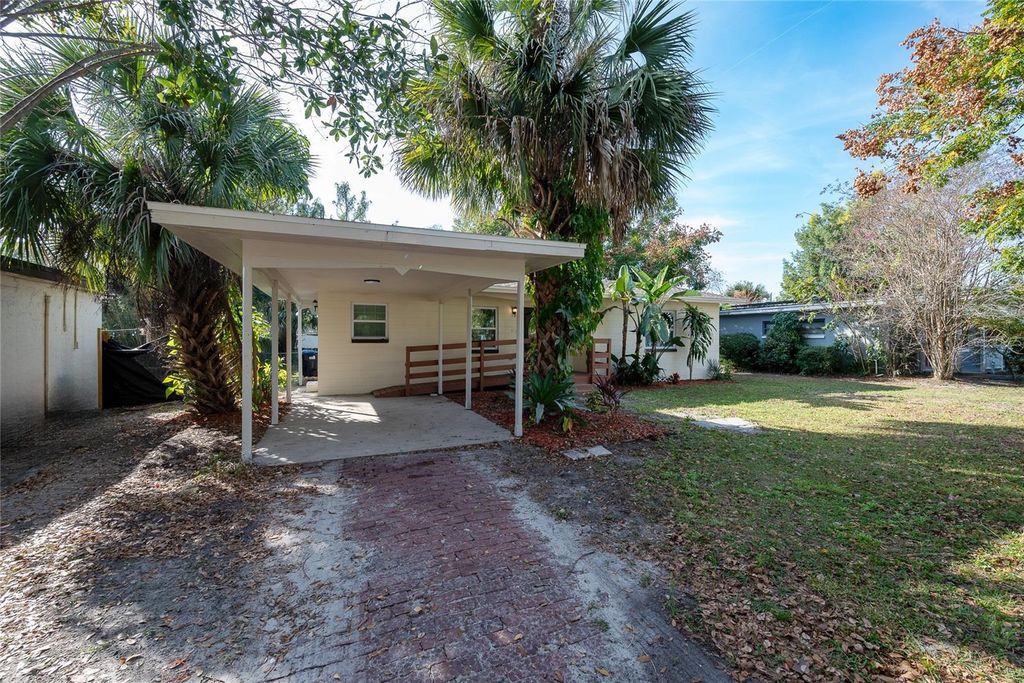 Image 24 of property listing at 944 NEUSE AVENUE, Orlando, FL 32804
