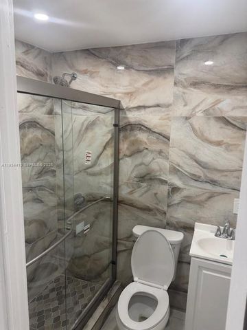 1021 NW 25th Way 3, Fort Lauderdale, FL 33311