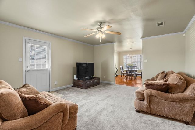 19 Britts Lane, Little Rock, AR 72204