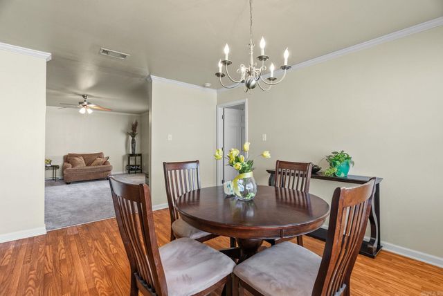 19 Britts Lane, Little Rock, AR 72204