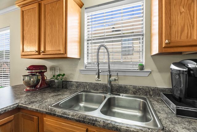 19 Britts Lane, Little Rock, AR 72204