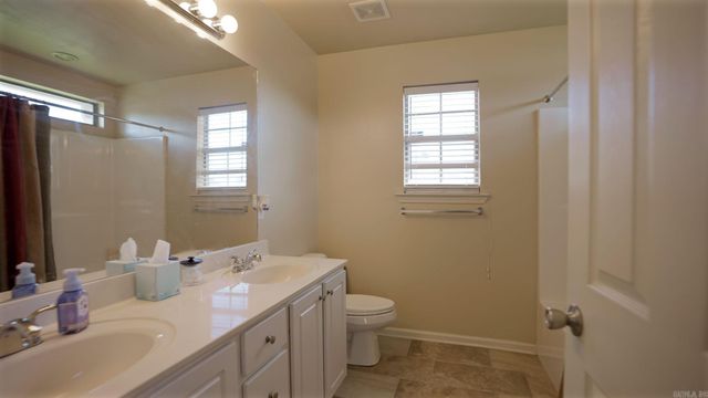 19 Britts Lane, Little Rock, AR 72204