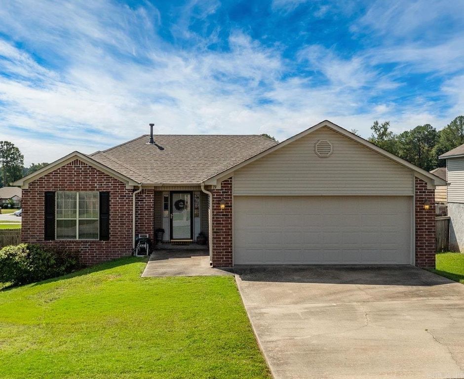 19 Britts Lane, Little Rock, AR 72204