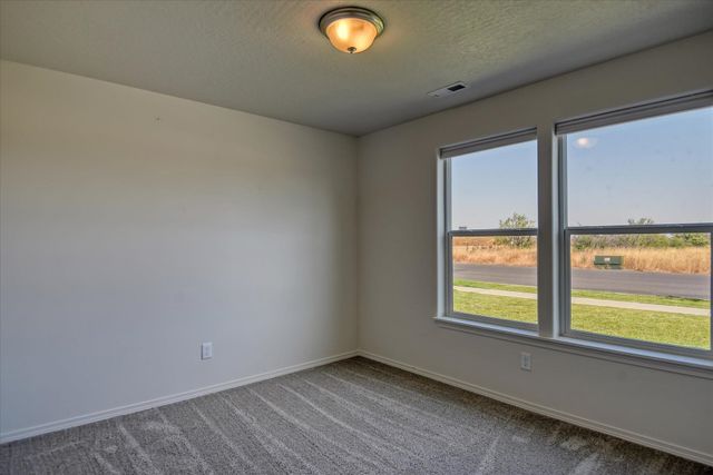 8115 W 57th Ave, Spokane, WA 99224