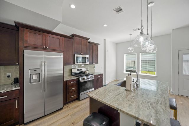 4402 Mckinley Street B, Houston, TX 77051