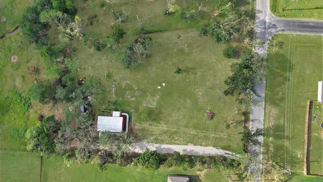 301 Sandlin Lane, Springtown, TX 76082