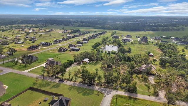 301 Sandlin Lane, Springtown, TX 76082