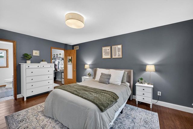 1 Eastbourne Circle, Madison, WI 53717