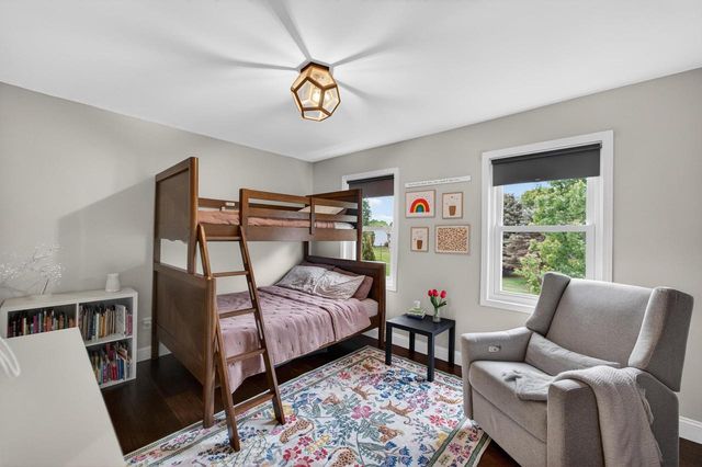 1 Eastbourne Circle, Madison, WI 53717