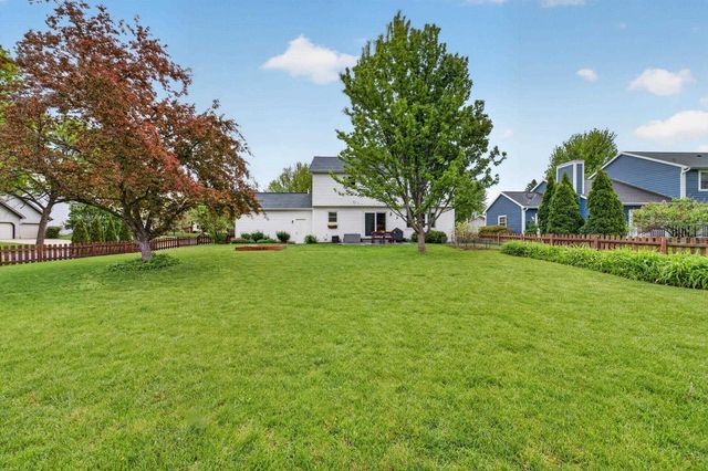 1 Eastbourne Circle, Madison, WI 53717
