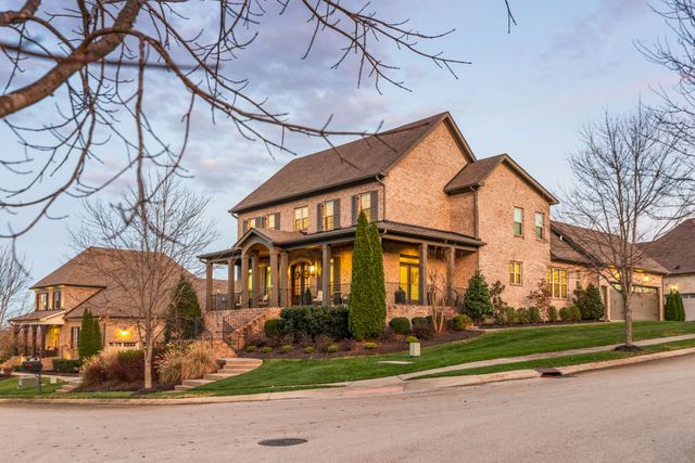 102 Princess Cir, Franklin, TN 37064