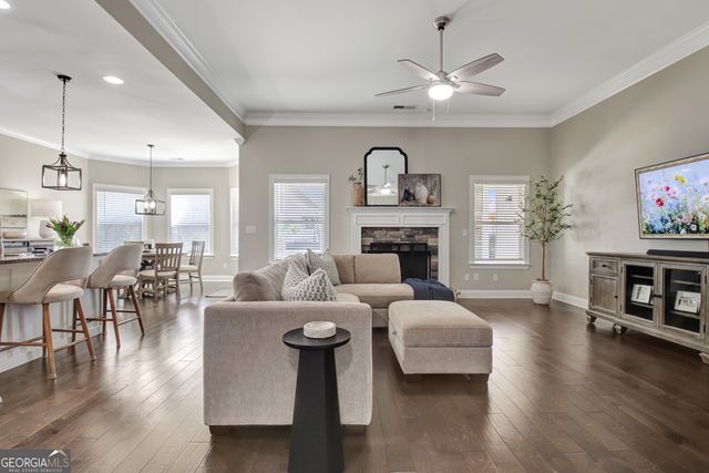 135 Owens Path, Senoia, GA 30276