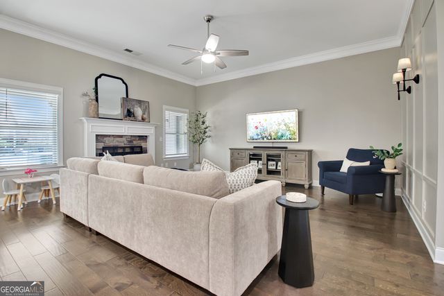 135 Owens Path, Senoia, GA 30276