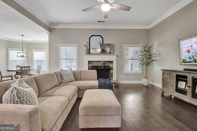 135 Owens Path, Senoia, GA 30276