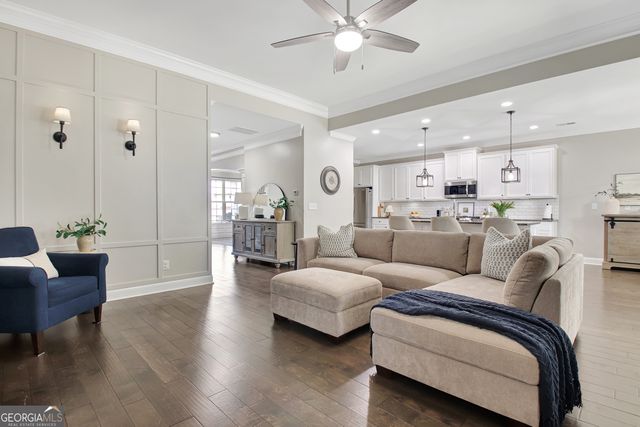 135 Owens Path, Senoia, GA 30276