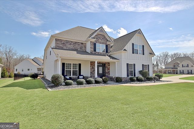 135 Owens Path, Senoia, GA 30276